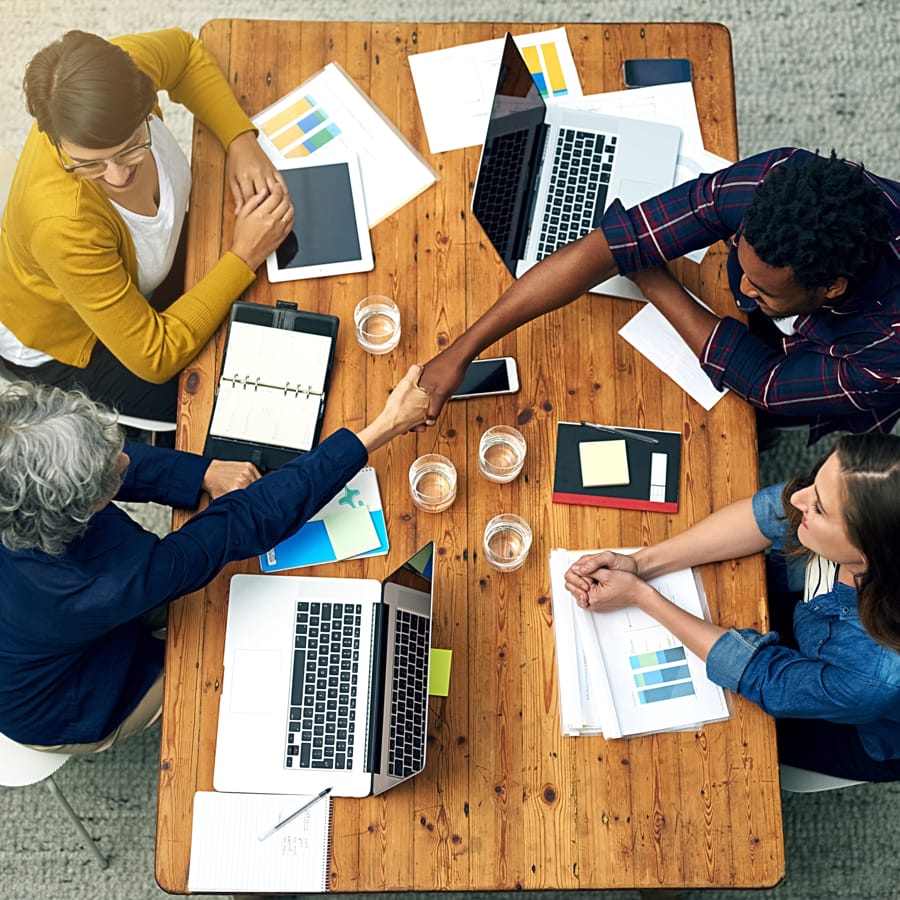 Quem Somos - Protagnst Especialistas em Implementação do Pipedrive para Maximizar Vendas